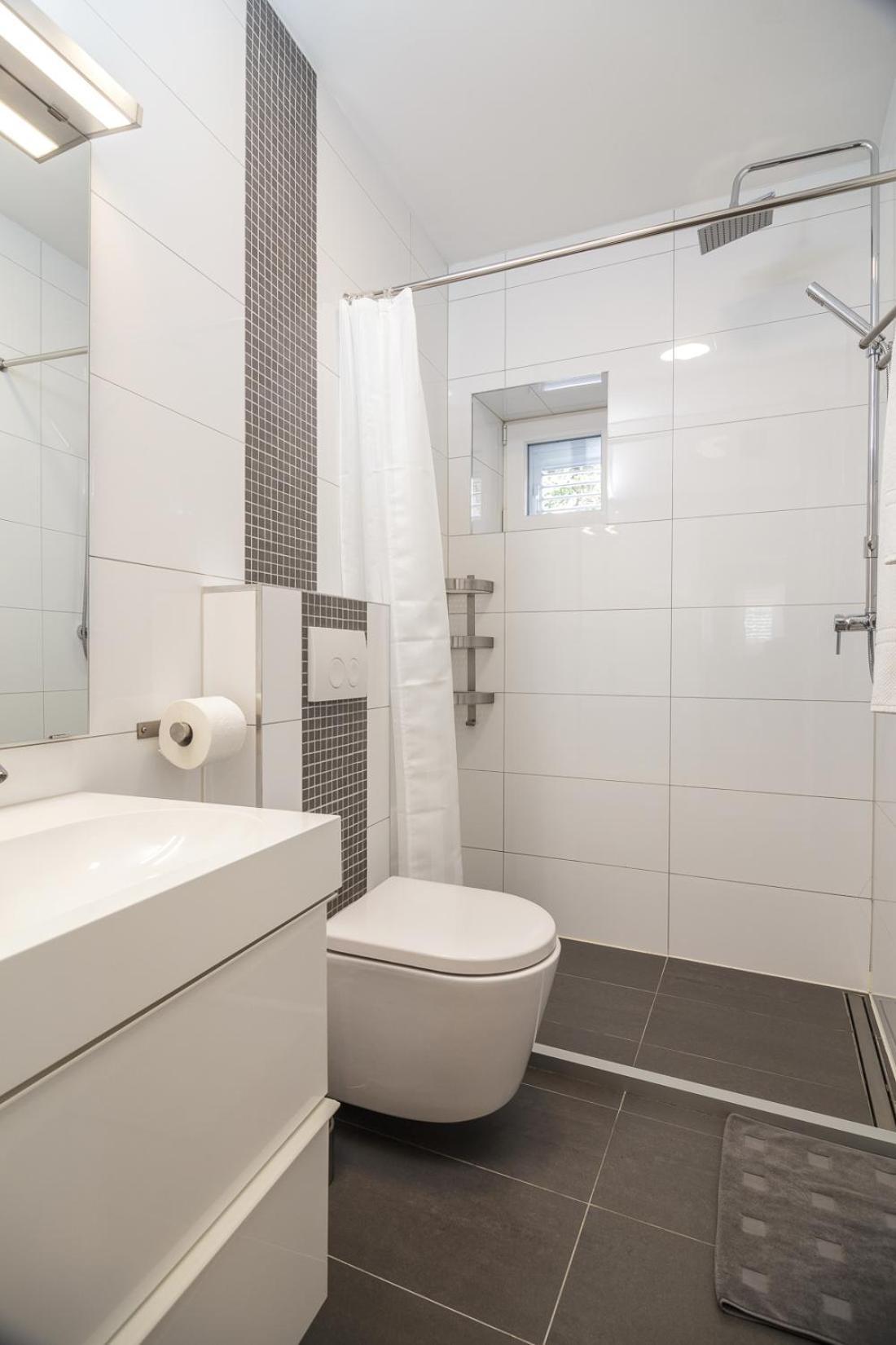 Holiday Home Aspalathos - With Free Parking, Near The Beach, A Few Minutes' Walking Distance To The Unesco Palace Split Extérieur photo