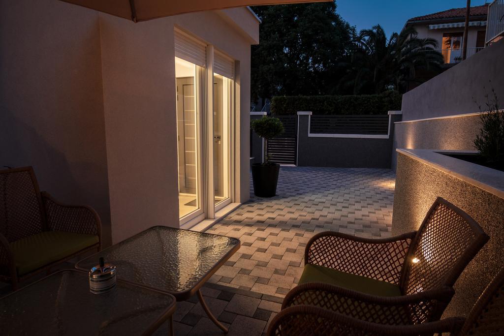 Holiday Home Aspalathos - With Free Parking, Near The Beach, A Few Minutes' Walking Distance To The Unesco Palace Split Chambre photo