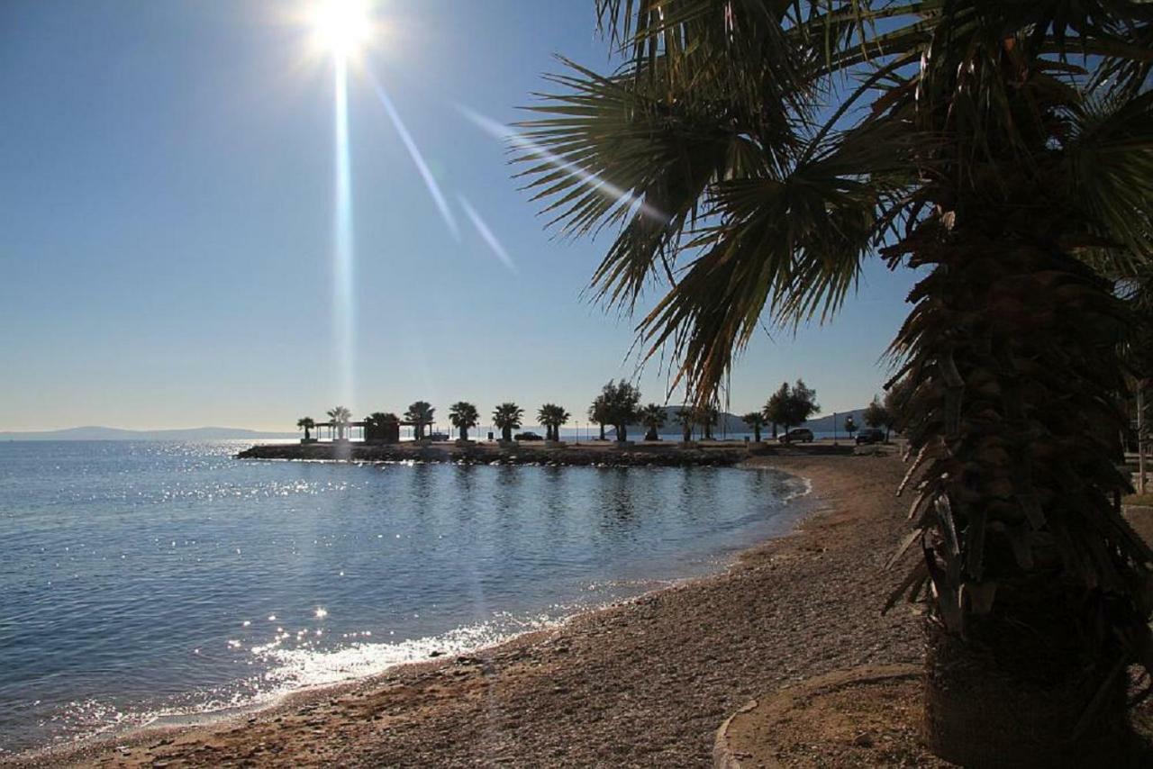 Holiday Home Aspalathos - With Free Parking, Near The Beach, A Few Minutes' Walking Distance To The Unesco Palace Split Extérieur photo