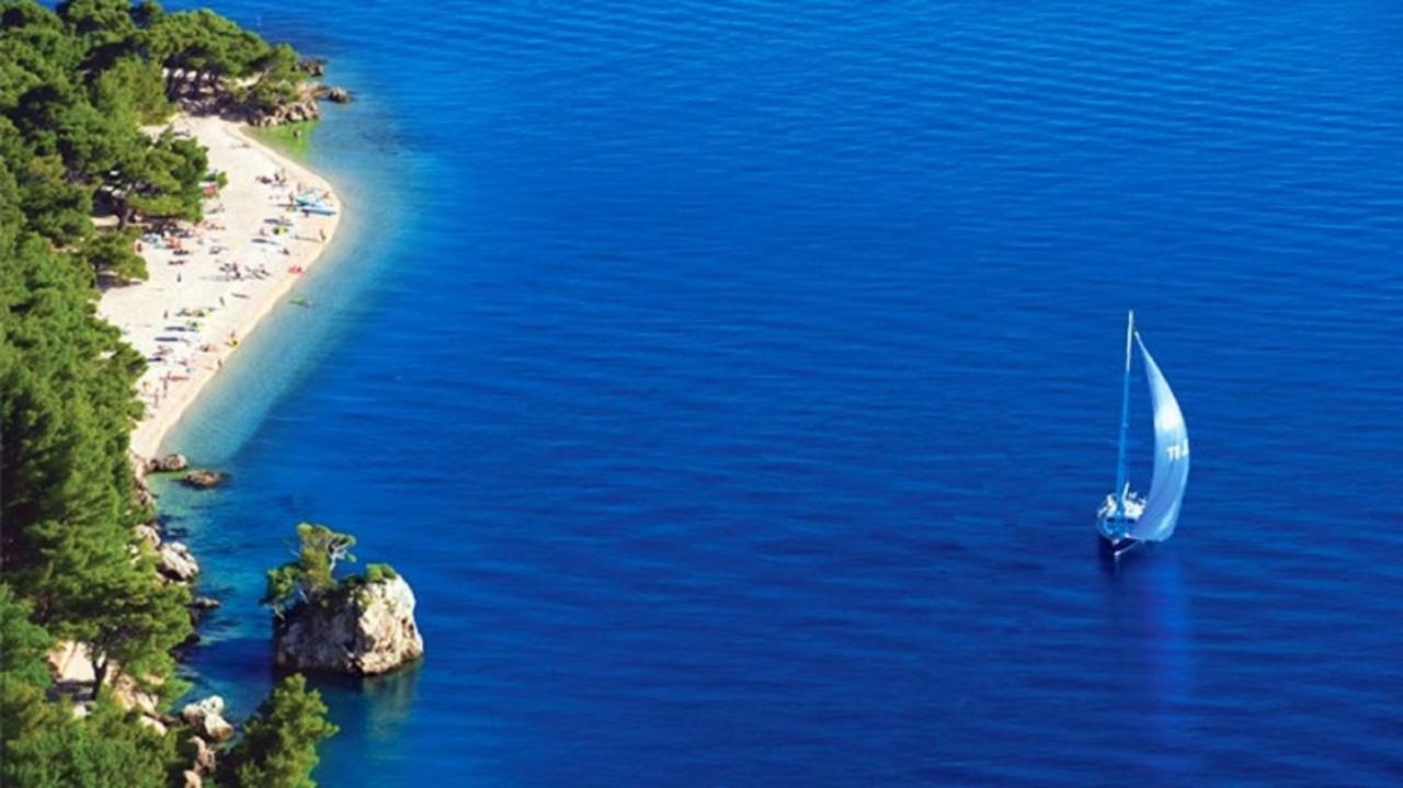 Holiday Home Aspalathos - With Free Parking, Near The Beach, A Few Minutes' Walking Distance To The Unesco Palace Split Extérieur photo