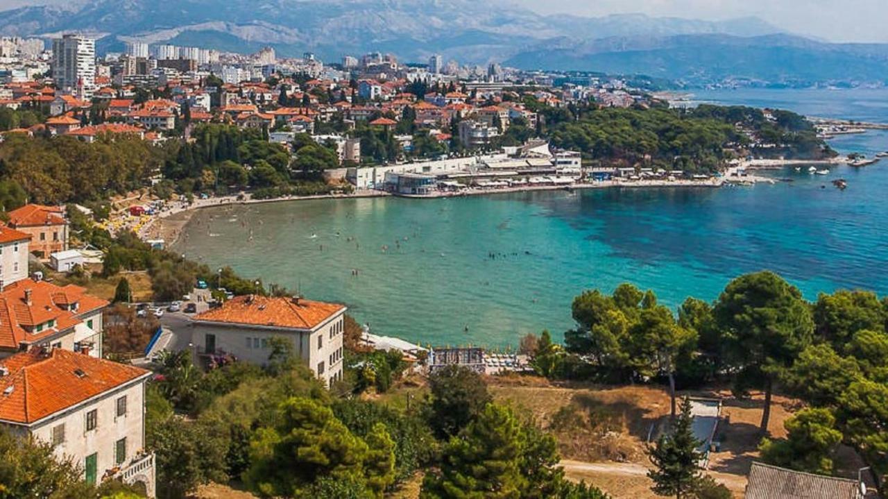 Holiday Home Aspalathos - With Free Parking, Near The Beach, A Few Minutes' Walking Distance To The Unesco Palace Split Extérieur photo